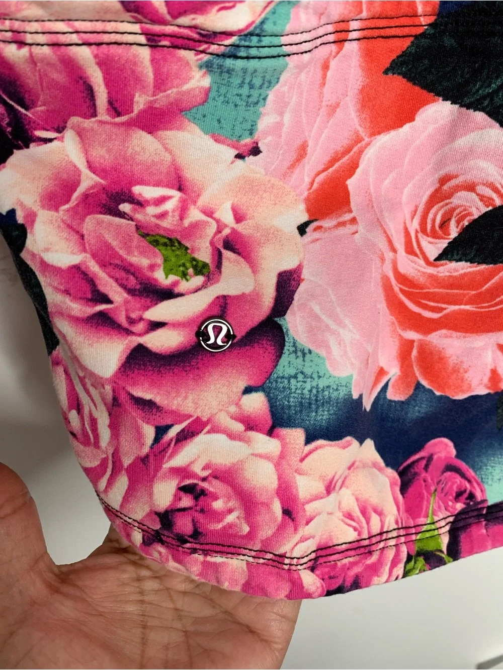 Lululemon Hold Your‎ Om Secret Garden Black Pink Size 4 Jacket